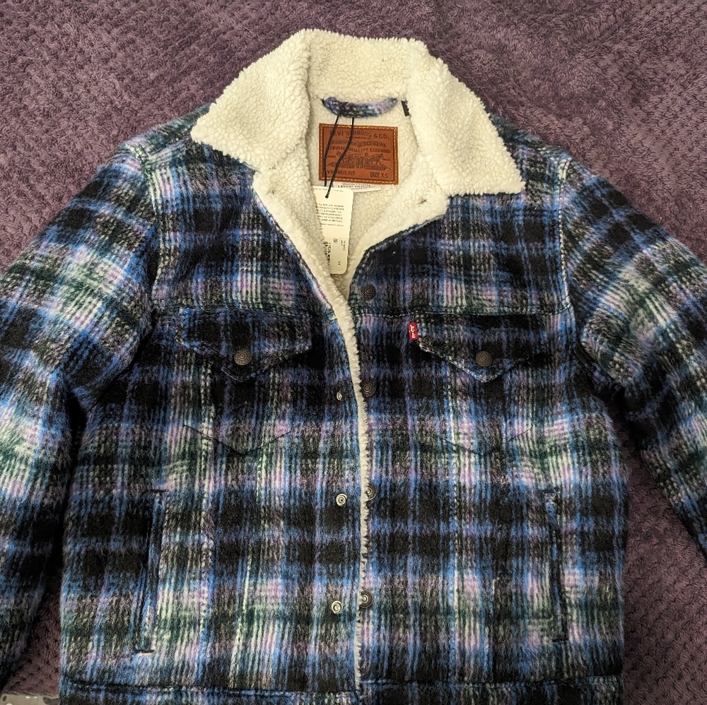 NWT Levis Fleece Sherpa lined Trucker Jacket Men's XS Women's Medium